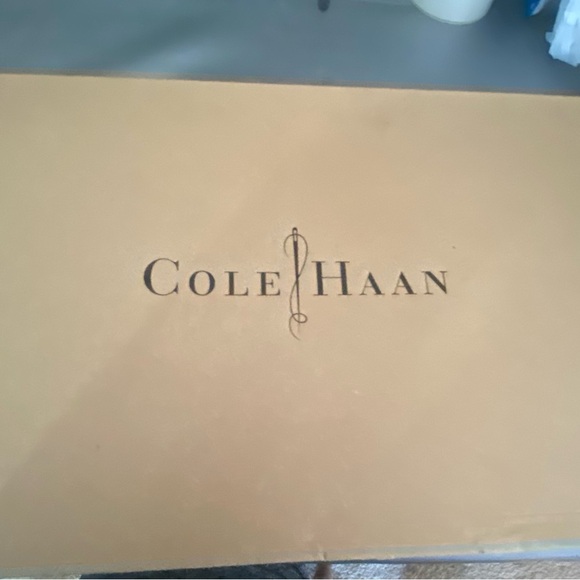 Cole Hann Burgundy/Brown Leather Loafers with tassel 9.5D with box - Picture 7 of 8